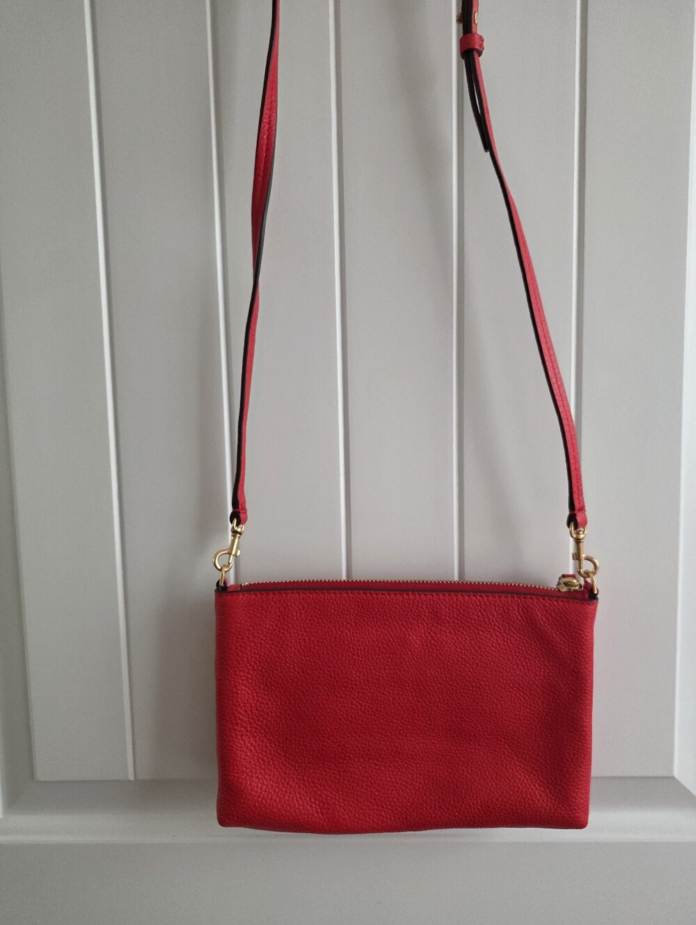 EUC Tory Burch Red Pebbled Leather Crossbody Bag - Picture 5 of 8